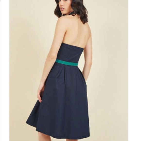 Adorable Mod cloth size 1X halter swing dress 👗  - Picture 3 of 6